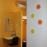 לינה וארוחת בוקר Artemide