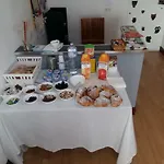 Artemide לינה וארוחת בוקר *
